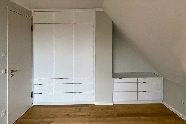 Einbauschrank