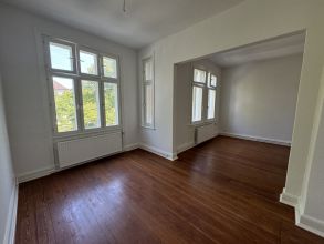 Repräsentative 4-Zimmer-Altbauwohnung zwischen Altstadt und Wakenitz!